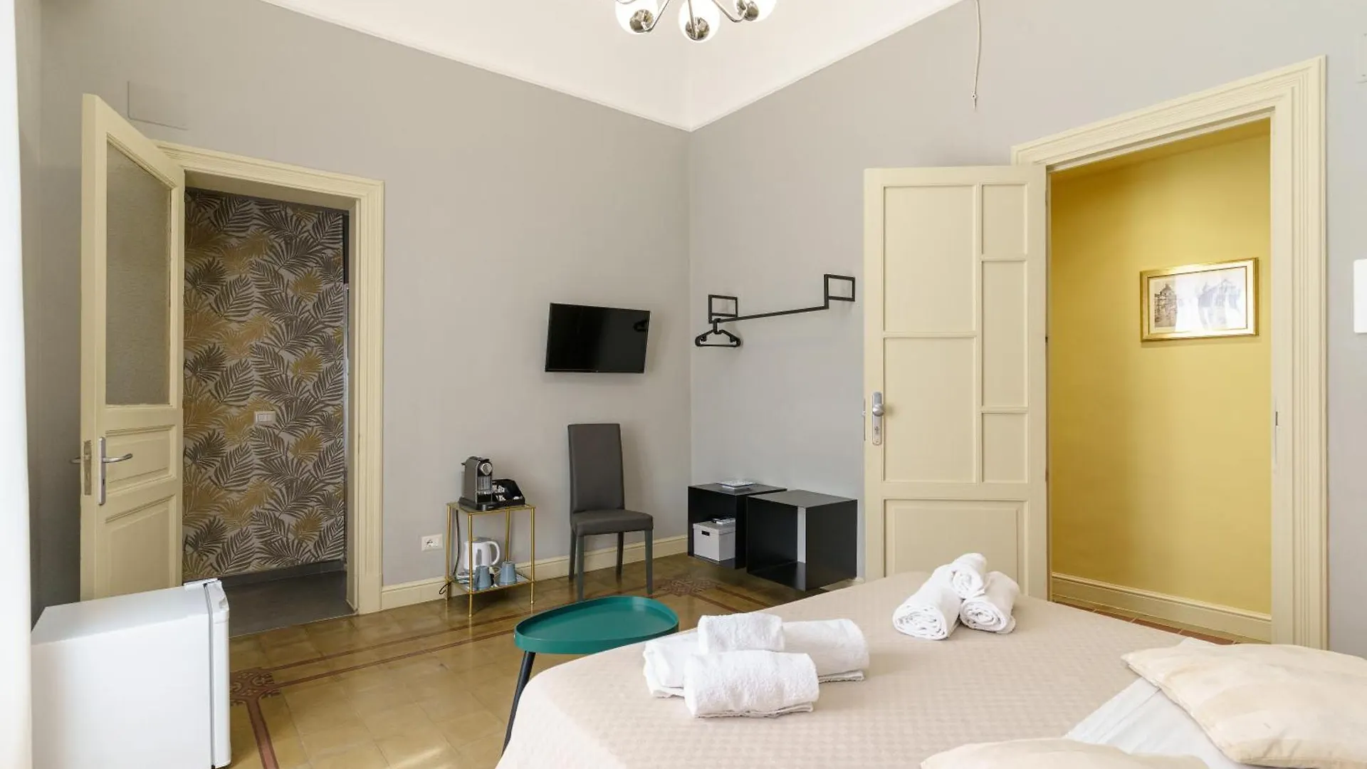 La Finestra Sul Duomo Bed & Breakfast Catania Italy